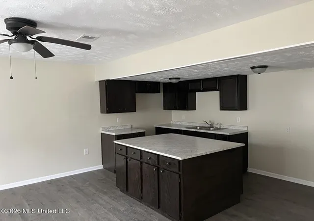 Photo 2 of Multi family home for sale at 1021 Raymond Rd, Jackson, MS 39204 | MLS# 4159019 | Listing updated on 2026-08-13
