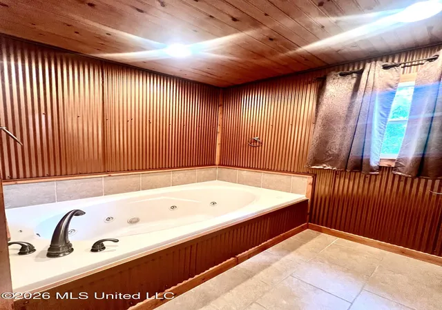 Photo 4 of Single family home for sale at 3486 Ms Hwy 24, Liberty, MS 39645 | MLS# 4159065 | Listing updated on 2026-09-28