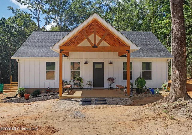 Photo 1 of Single family home for sale at 2455 Montcliff Dr, Vancleave, MS 39565 | MLS# 4159074 | Listing updated on 2026-09-13