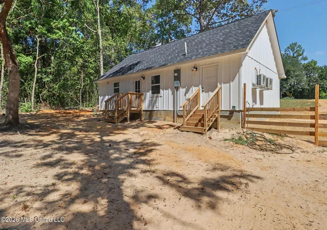 Photo 3 of Sale Pending at 2455 Montcliff Dr, Vancleave, MS 39565 | MLS# 4159074 | Listing updated on 2026-09-23