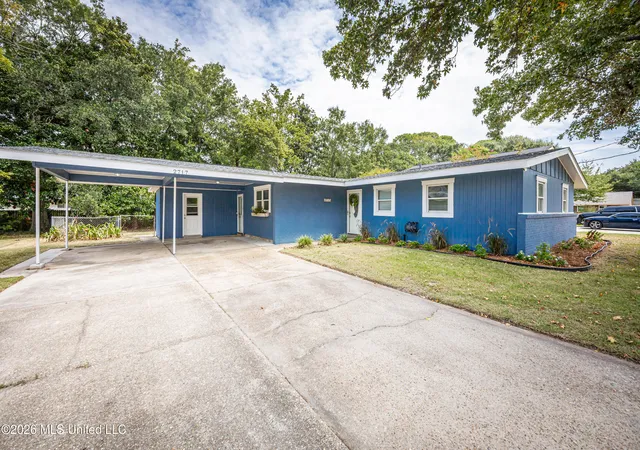 Photo 1 of Sale Pending at 2717 Pinewood Ave, Pascagoula, MS 39567 | MLS# 4159941 | Listing updated on 2026-09-03