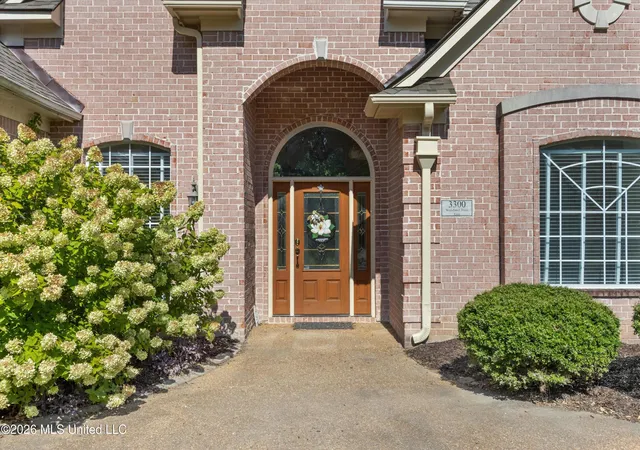 Photo 3 of Sale Pending at 3300 Woodland Tr, Southaven, MS 38672 | MLS# 4159098 | Listing updated on 2026-08-25