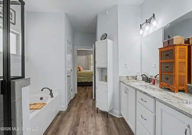 Photo 3 of Sale Pending at 1965 Scott Cvs, Hernando, MS 38632 | MLS# 4160552 | Listing updated on 2026-08-29