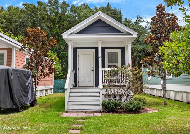 Photo 1 of Sale Pending at 2003 Government St, Ocean Springs, MS 39564 | MLS# 4159146 | Listing updated on 2026-09-06