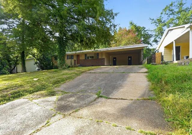 Photo 1 of Single family home for sale at 1023 Garden Park Dr, Jackson, MS 39204 | MLS# 4159545 | Listing updated on 2026-09-09