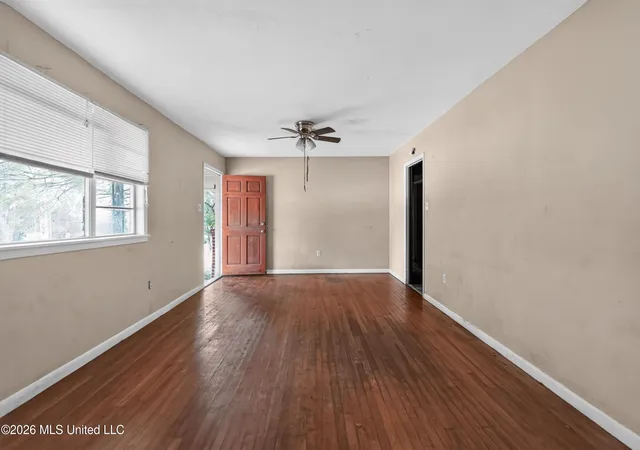 Photo 3 of Single family home for sale at 1023 Garden Park Dr, Jackson, MS 39204 | MLS# 4159545 | Listing updated on 2026-09-09