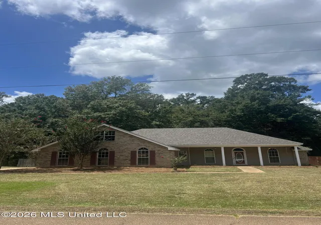 Photo 1 of Sale Pending at 308 Seminole Cir, Terry, MS 39170 | MLS# 4159119 | Listing updated on 2026-09-12