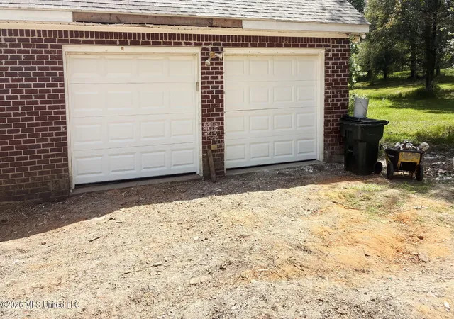 Photo 1 of Single family home for sale at 23220 Red Blf Rd, Moss Point, MS 39562 | MLS# 4159200 | Listing updated on 2026-08-14
