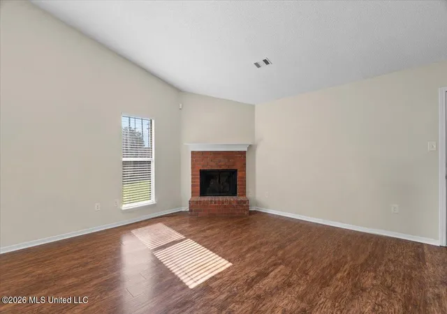 Photo 3 of Sale Pending at 10417 Amanda Dr, Olive Branch, MS 38654 | MLS# 4159125 | Listing updated on 2026-08-25