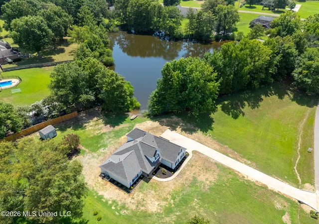 Photo 2 of Sale Pending at 8690 Hunters Run Dr, Olive Branch, MS 38654 | MLS# 4159270 | Listing updated on 2026-09-19