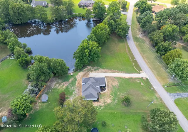 Photo 3 of Sale Pending at 8690 Hunters Run Dr, Olive Branch, MS 38654 | MLS# 4159270 | Listing updated on 2026-09-19