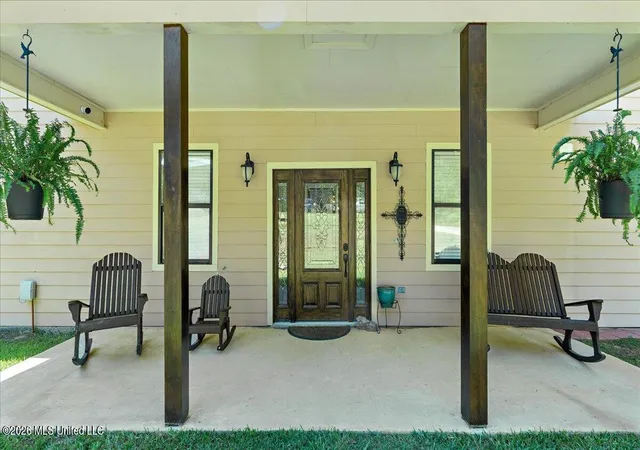 Photo 3 of Single family home for sale at 1907 Robinson Rd, Canton, MS 39046 | MLS# 4159566 | Listing updated on 2026-09-22