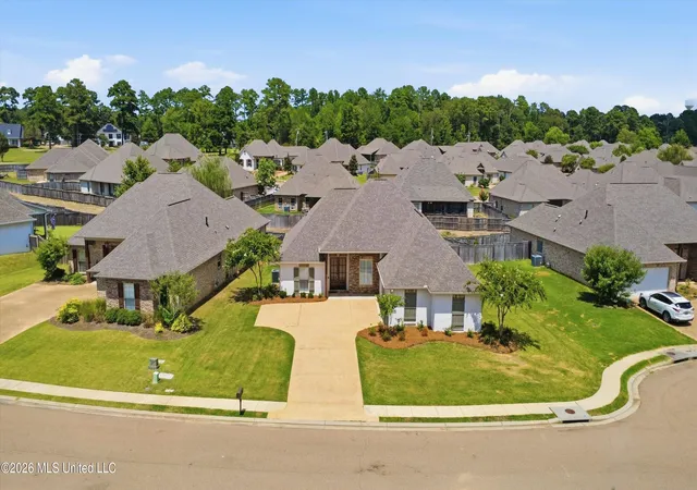 Photo 37 of Sale Pending at 420 Emerald Trl, Brandon, MS 39047 | MLS# 4159288 | Listing updated on 2026-08-16