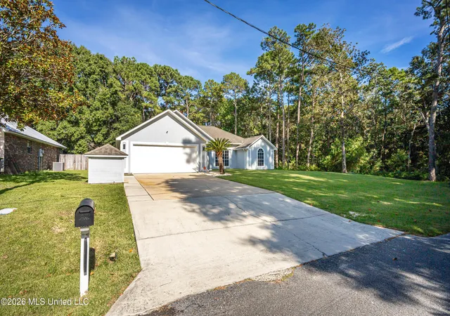 Photo 4 of Single family home for sale at 3520 N 4th Street, Ocean Springs, MS 39564 | MLS# 4159251 | Listing updated on 2026-08-19