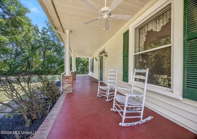 Photo 3 of Single family home for sale at 8207 Tchulahoma Rd, Southaven, MS 38671 | MLS# 4160741 | Listing updated on 2026-08-31