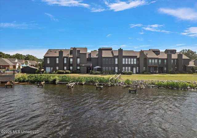 Photo 2 of Condo for sale at 12 Lake Barnett Dr, Brandon, MS 39047 | MLS# 4159147 | Listing updated on 2026-08-26