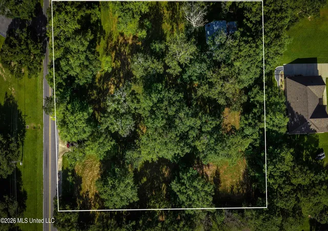 Photo 2 of Land for sale at 3521 Government St, Ocean Springs, MS 39564 | MLS# 4159539 | Listing updated on 2026-09-11