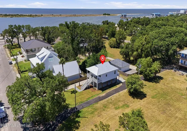 Photo 2 of Single family home for sale at 121 Keller Ave, Biloxi, MS 39530 | MLS# 4159183 | Listing updated on 2026-10-01