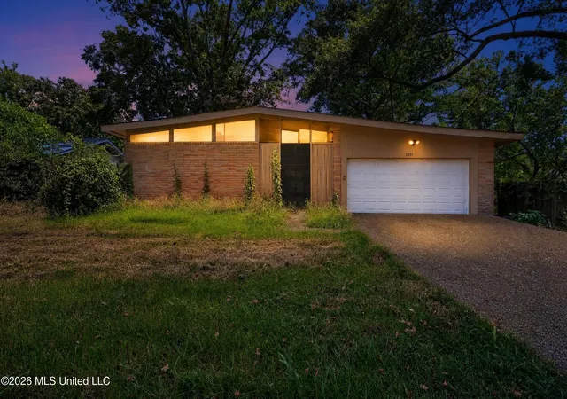 Photo 1 of Single family home for sale at 3571 Sykes Park Dr, Jackson, MS 39212 | MLS# 4159750 | Listing updated on 2026-09-14
