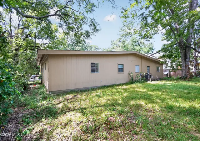 Photo 3 of Single family home for sale at 3571 Sykes Park Dr, Jackson, MS 39212 | MLS# 4159750 | Listing updated on 2026-09-14