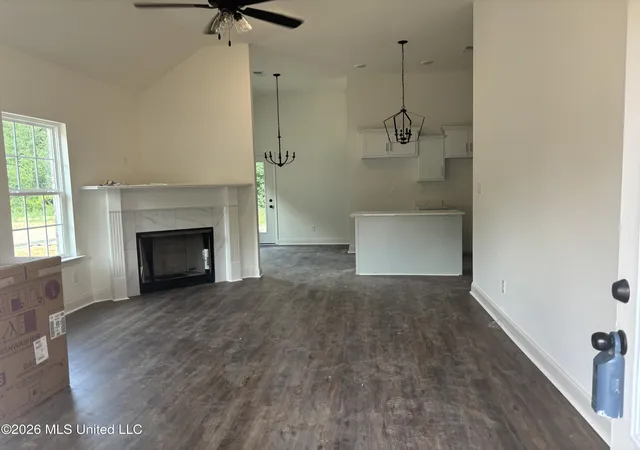 Photo 2 of Sale Pending at 7198 Fairmont Pl Cvs, Southaven, MS 38671 | MLS# 4159232 | Listing updated on 2026-08-25