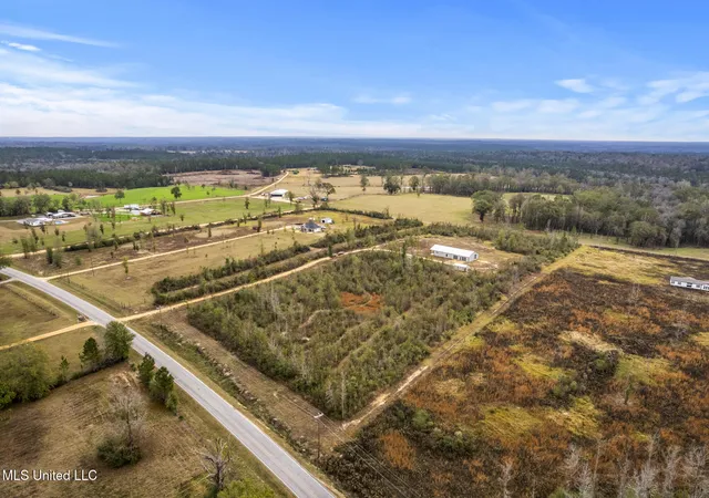5th image of 284 W Wire Rd, Perkinston, MS 39573 | MLS# 4159349