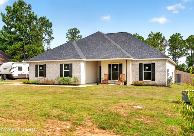 Photo 3 of Single family home for sale at 79 Sweet Birch Dr, Carriere, MS 39426 | MLS# 4159221 | Listing updated on 2026-10-08