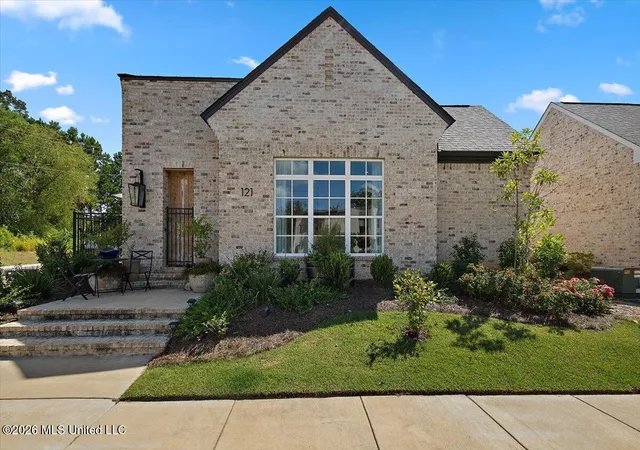 Photo 1 of Sale Pending at 121 Andrew Jackson St, Madison, MS 39110 | MLS# 4159277 | Listing updated on 2026-09-15