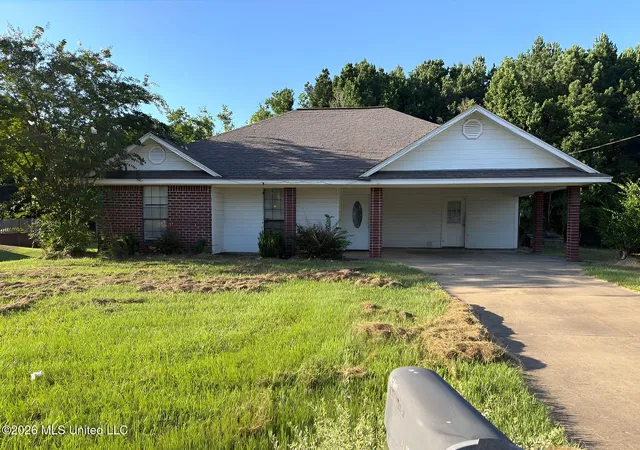 Photo 1 of Single family home for sale at 1107 Se 2nd Street, Magee, MS 39111 | MLS# 4159250 | Listing updated on 2026-08-24