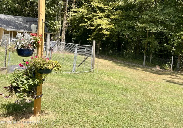 Photo 4 of Single family home for sale at 5560 Poplar Cor Rd, Walls, MS 38680 | MLS# 4159278 | Listing updated on 2026-08-28