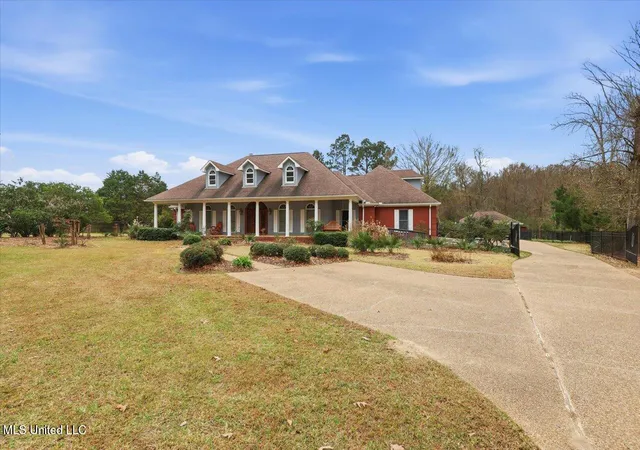 Photo 3 of Single family home for sale at 112 Saddle Crk Cvs, Canton, MS 39046 | MLS# 4159245 | Listing updated on 2026-08-14