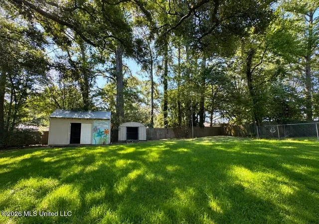 Photo 12 of Single family home for sale at 1009 Laurelwood Dr, Clinton, MS 39056 | MLS# 4159266 | Listing updated on 2026-09-10