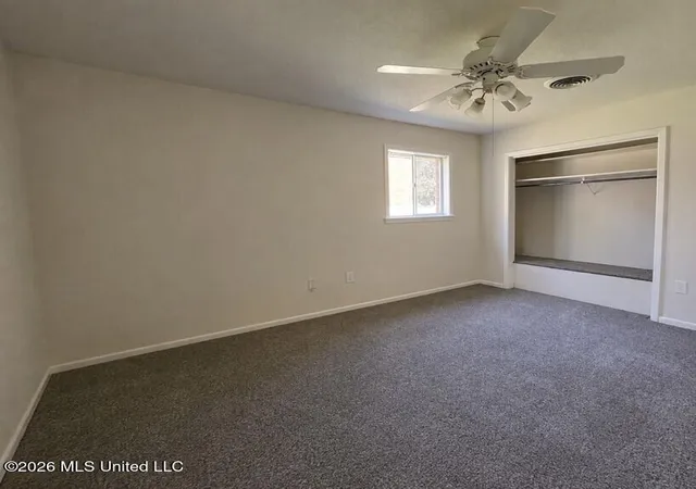 Photo 4 of Single family home for sale at 1009 Laurelwood Dr, Clinton, MS 39056 | MLS# 4159266 | Listing updated on 2026-10-08