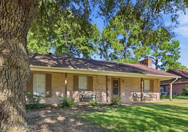 Photo 3 of Single family home for sale at 239 Walnut Ridge St, Ridgeland, MS 39157 | MLS# 4159272 | Listing updated on 2026-08-24
