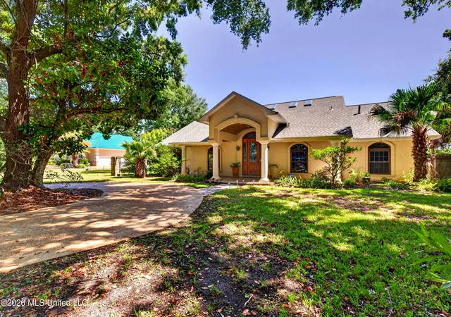 Photo 3 of Single family home for sale at 1401 Seacliffe Dr, Gautier, MS 39553 | MLS# 4159289 | Listing updated on 2026-08-15