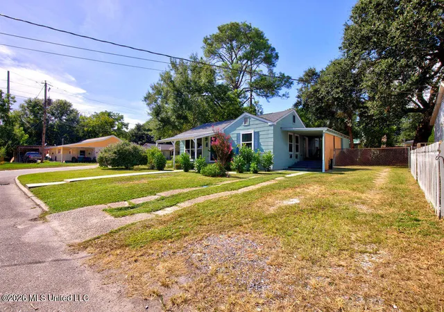 Photo 3 of Sale Pending at 1644 Pringle Cir, Biloxi, MS 39531 | MLS# 4159329 | Listing updated on 2026-08-20