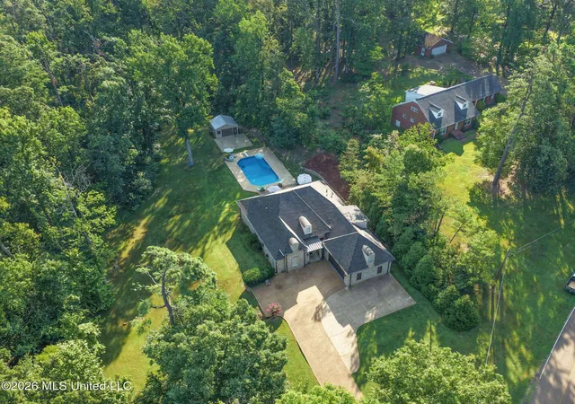 Photo 2 of Single family home for sale at 103 Turtle Crk Dr, Batesville, MS 38606 | MLS# 4159315 | Listing updated on 2026-08-27