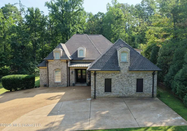 Photo 3 of Single family home for sale at 103 Turtle Crk Dr, Batesville, MS 38606 | MLS# 4159315 | Listing updated on 2026-08-27