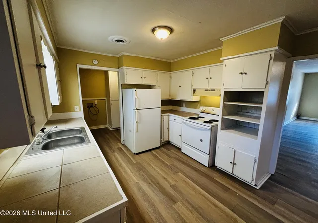 Photo 2 of Single family home for sale at 1368 Dorgan St, Jackson, MS 39204 | MLS# 4159316 | Listing updated on 2026-08-15