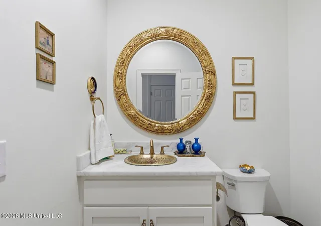 Photo 3 of Sale Pending at 253 Eastbrooke Ii St, Jackson, MS 39216 | MLS# 4159541 | Listing updated on 2026-09-30