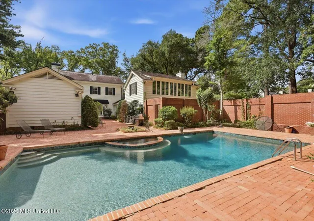 Photo 2 of Sale Pending at 3851 Old Canton Rd, Jackson, MS 39216 | MLS# 4159330 | Listing updated on 2026-08-22