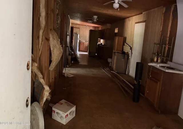 Photo 4 of Single family home for sale at 735 Seminole Ave, Grenada, MS 38901 | MLS# 4159558 | Listing updated on 2026-08-18