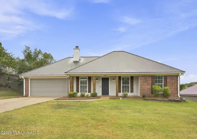 Photo 1 of Sale Pending at 220 Shadow Crk Dr, Florence, MS 39073 | MLS# 4159347 | Listing updated on 2026-08-26