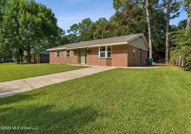 Photo 3 of Sale Pending at 5601 Wellington Dr, Gautier, MS 39553 | MLS# 4159337 | Listing updated on 2026-08-24
