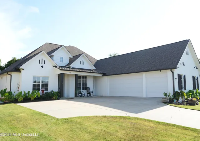 Photo 2 of Single family home for sale at 162 Coventry Ln, Canton, MS 39046 | MLS# 4160147 | Listing updated on 2026-08-22