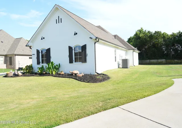 Photo 3 of Single family home for sale at 162 Coventry Ln, Canton, MS 39046 | MLS# 4160147 | Listing updated on 2026-08-22