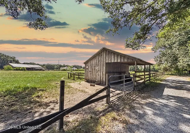 Photo 31 of Sale Pending at 19 Sara Ln, Natchez, MS 39120 | MLS# 4159372 | Listing updated on 2026-08-18