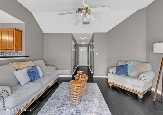 Photo 3 of Single family home for sale at 7274 Durango Dr, Horn Lake, MS 38637 | MLS# 4159375 | Listing updated on 2026-08-23