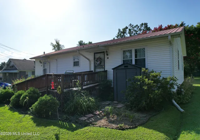 Photo 1 of Single family home for sale at 25 S Center St, Potts Camp, MS 38659 | MLS# 4159384 | Listing updated on 2026-08-17