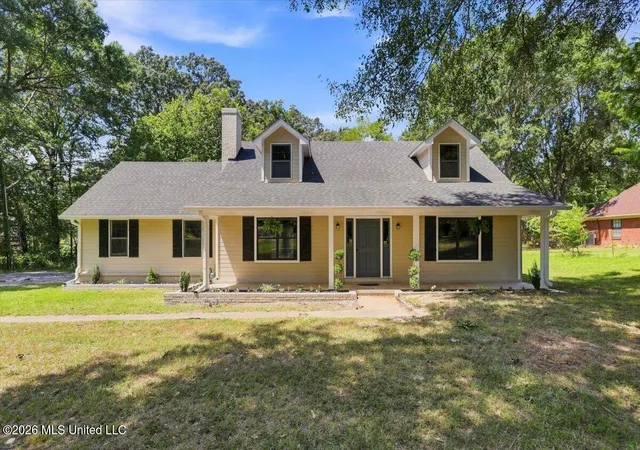 Photo 2 of Single family home for sale at 9105 Center Hl Rd, Olive Branch, MS 38654 | MLS# 4159814 | Listing updated on 2026-08-30